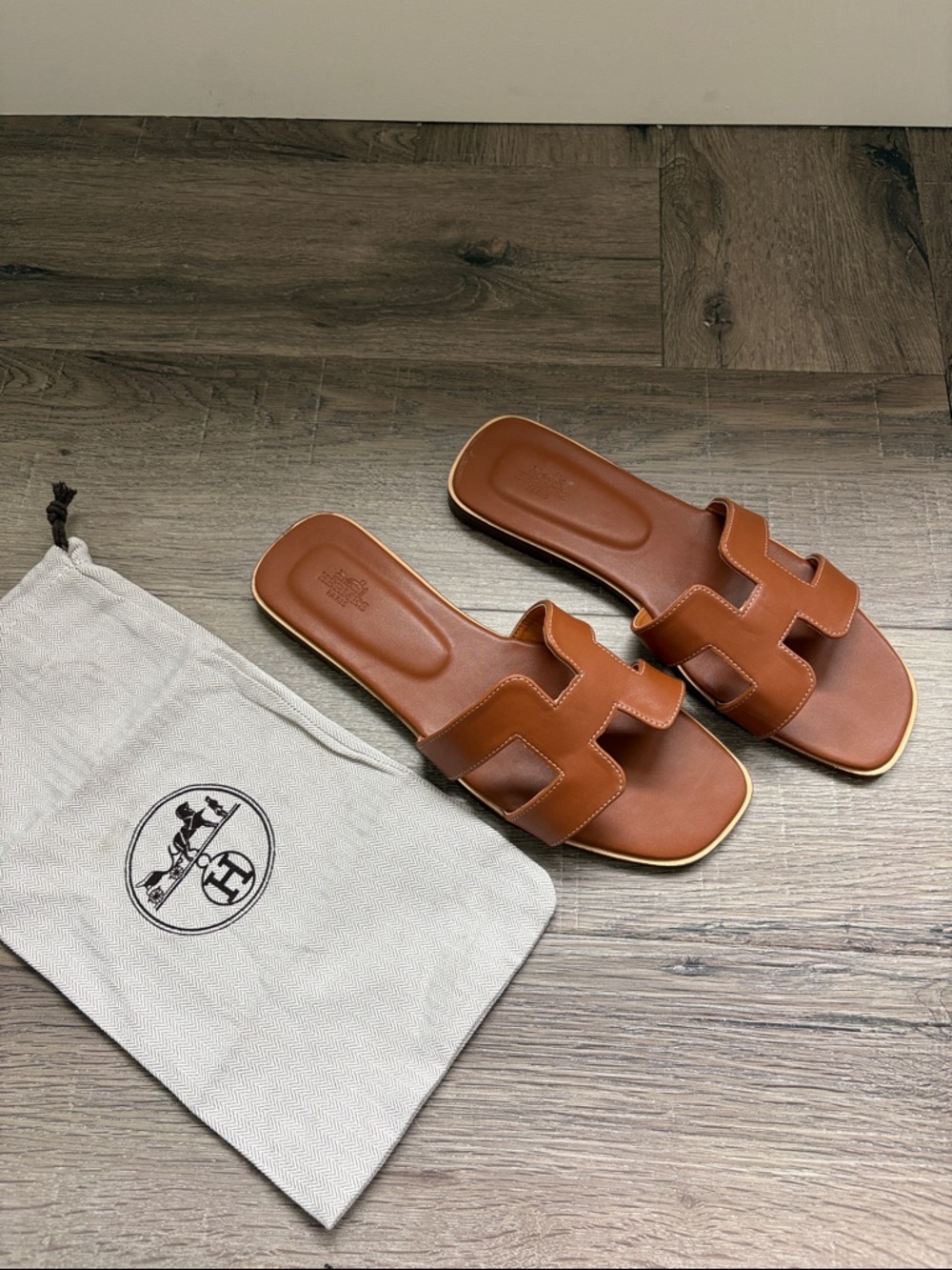 Hermes Oran Sandal - Picture 2 of 4